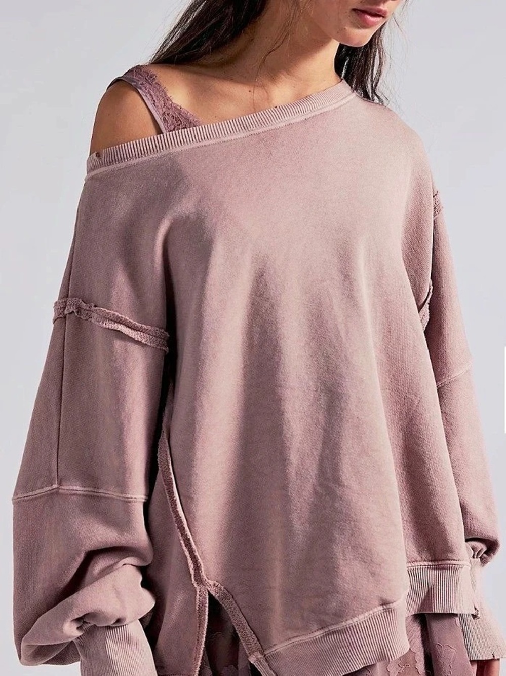 We The Free Raw Edge Slouchy Sweatshirt in Purple Size XS